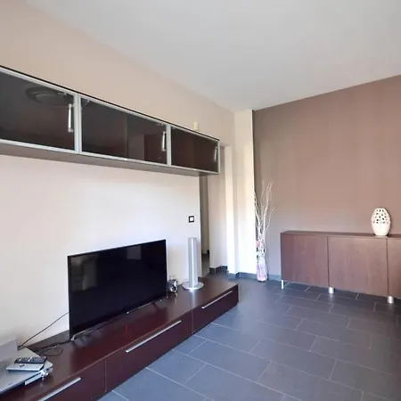 Spacious In With Terrace And Garden Vercelli