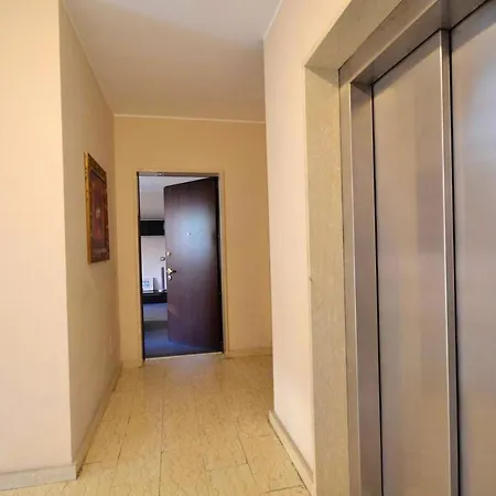 Spacious In With Terrace And Garden Apartment *