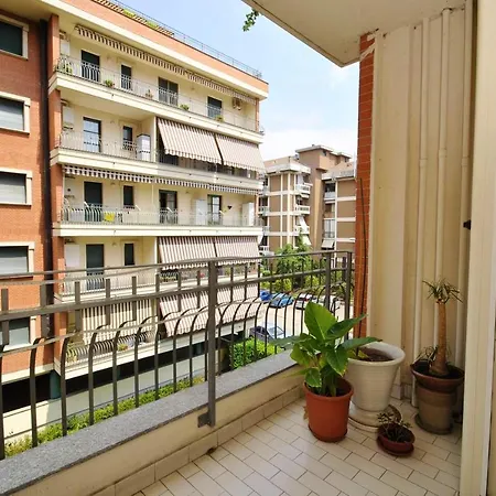Spacious In With Terrace And Garden Vercelli